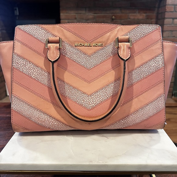 Michael Kors Pale Pink Selma Medium ‎ Embossed Leather Satchel Crossbody Bag - Picture 1 of 13